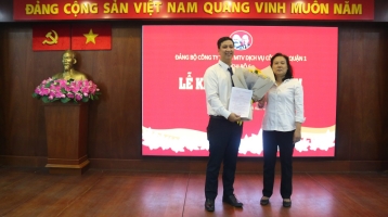 Lễ kết nạp Đảng viên chi bộ 6